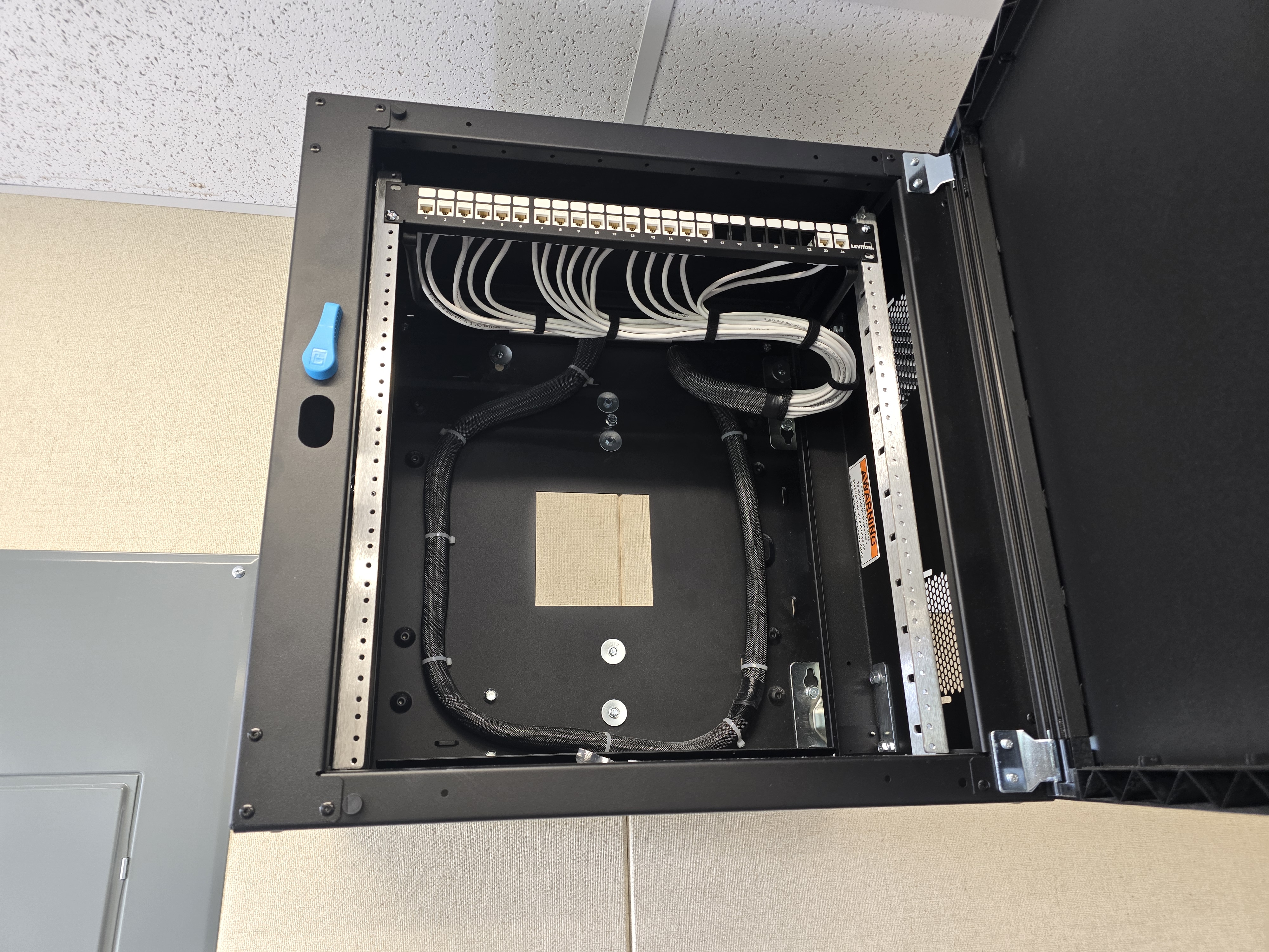 Clean network rack wiring for Phoenix network security